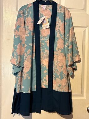 LuLaRoe Blue Floral Kimono with Blush Blooms and Navy Trim